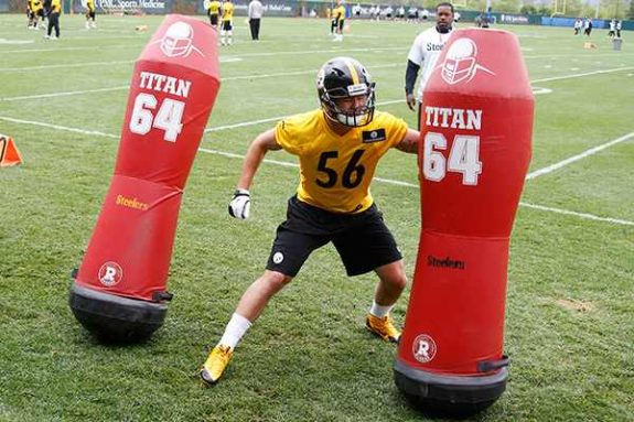 Rookie linebacker Jordan Zumwalt at Steelers minicamp - 2014 (Photo: Srakocic/AP)