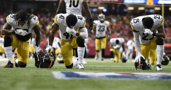 NFL: Pittsburgh Steelers at Atlanta Falcons